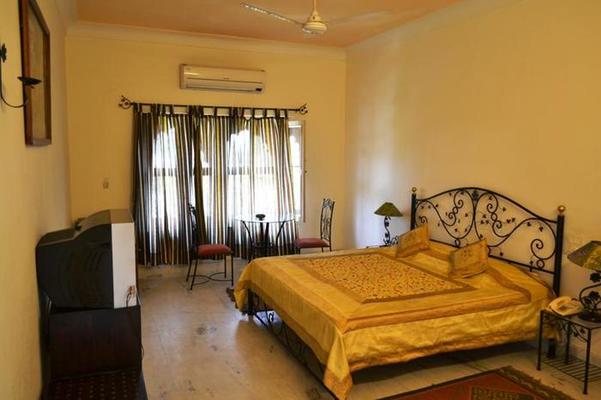 Suryaa Villa
